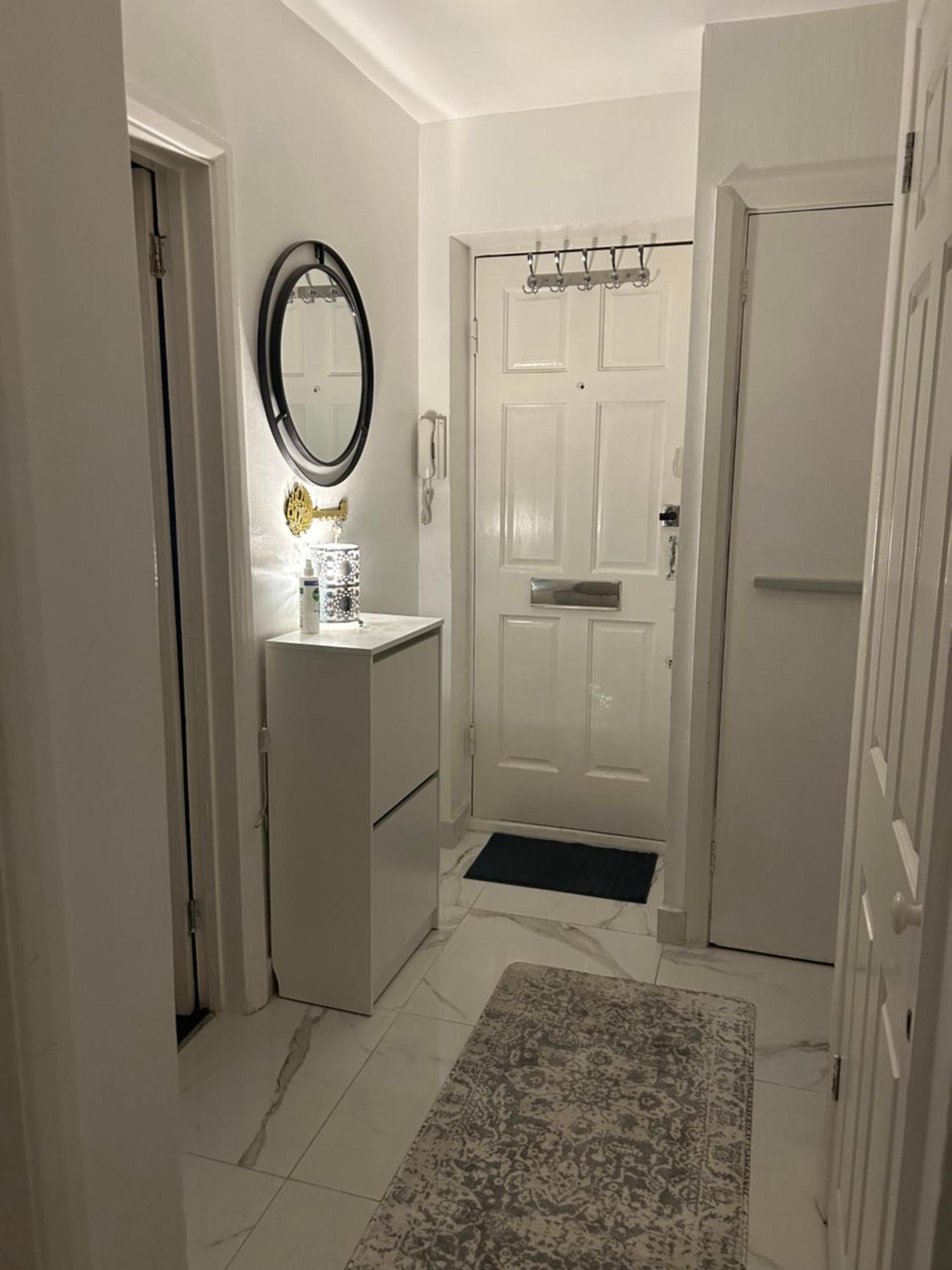 One Bedroom Flat In Chiswick W4 Londres Extérieur photo