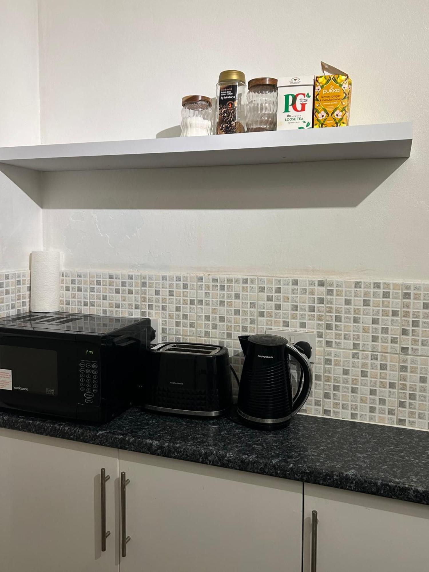 One Bedroom Flat In Chiswick W4 Londres Extérieur photo