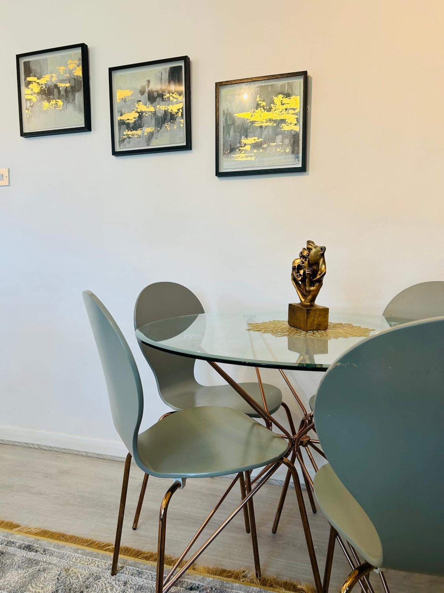 One Bedroom Flat In Chiswick W4 Londres Extérieur photo